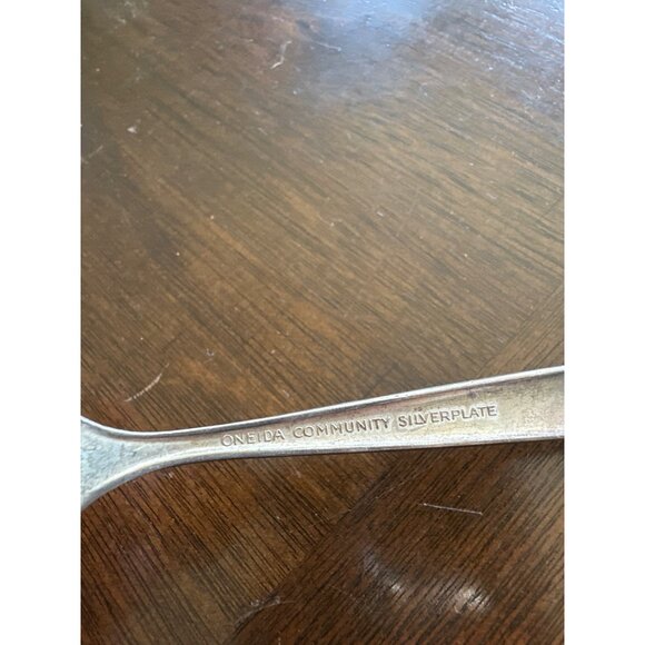 Vintage Oneida Community Silverplate Enchantment Gentle Rose 1960 Teaspoon - Picture 3 of 3